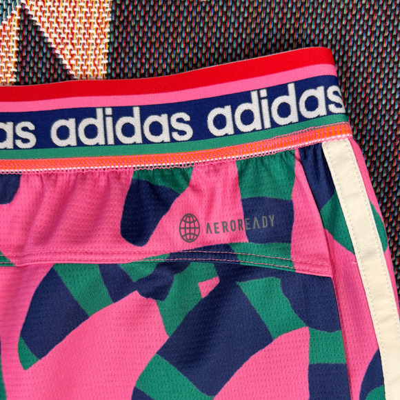 NEW adidas x FARM Rio Pacer Shorts size Medium Magenta Palm Tree 3 Stripe RARE - Picture 6 of 7